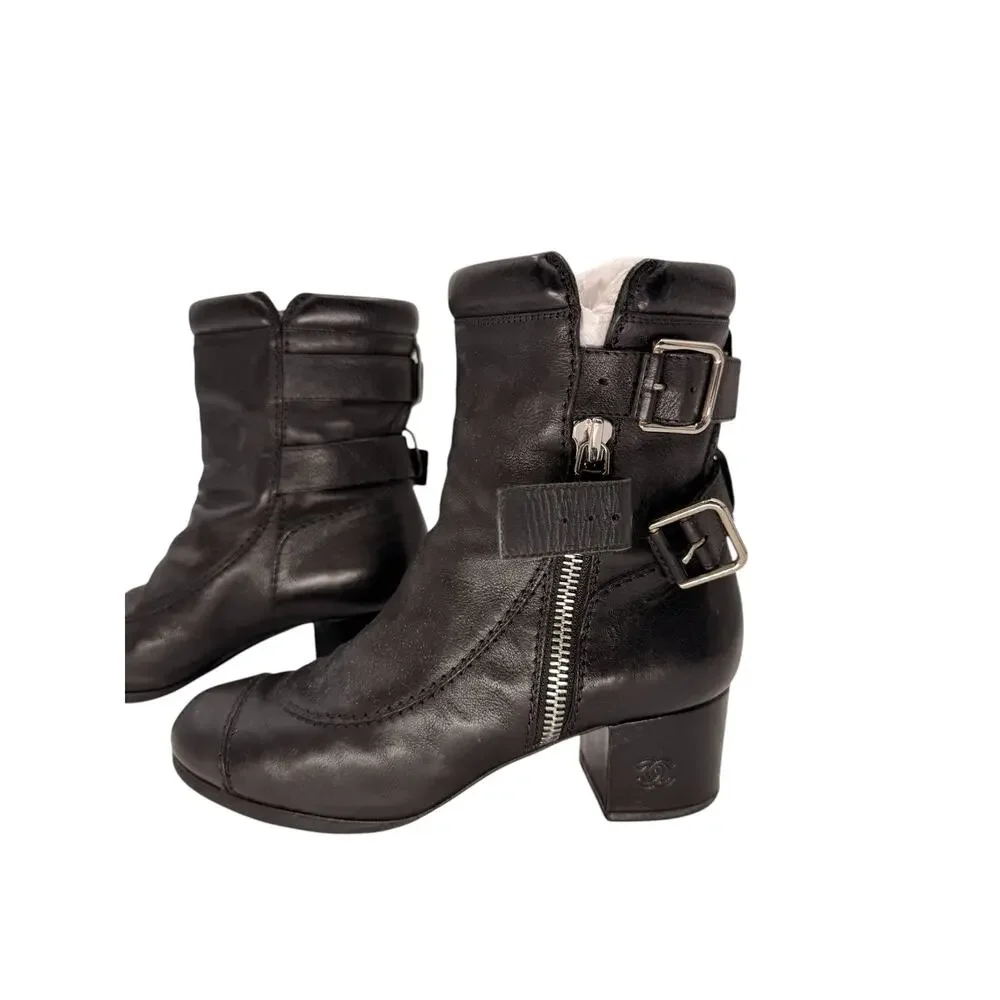 Chanel Leather Interlocking CC Logo Ankle Moto BIker Boots Black Women's Size 38